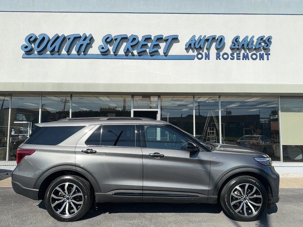 Used 2023 Ford Explorer ST-Line SUV