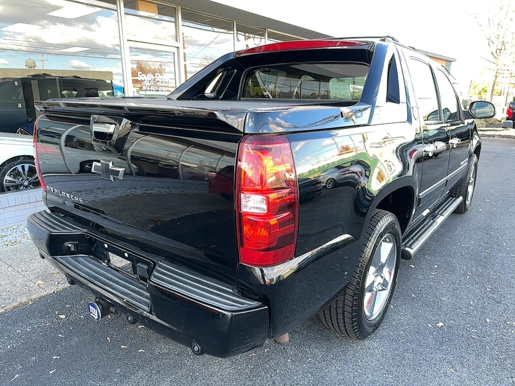 Used 2013 Chevrolet Avalanche LTZ Black Diamond Truck Crew Cab