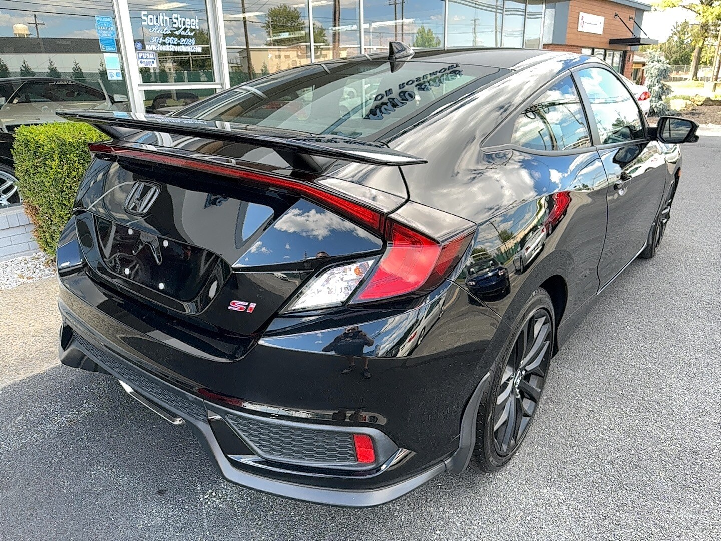 2020 Honda Civic Si photo 2