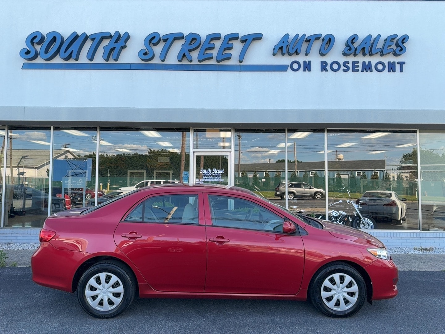2010 Toyota Corolla's photo