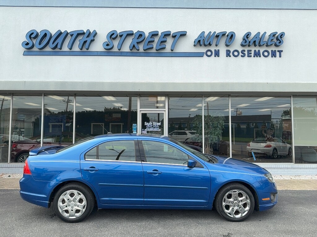 Used 2011 Ford Fusion SE Sedan