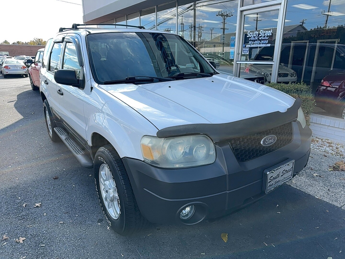 2005 Ford Escape XLT photo 2