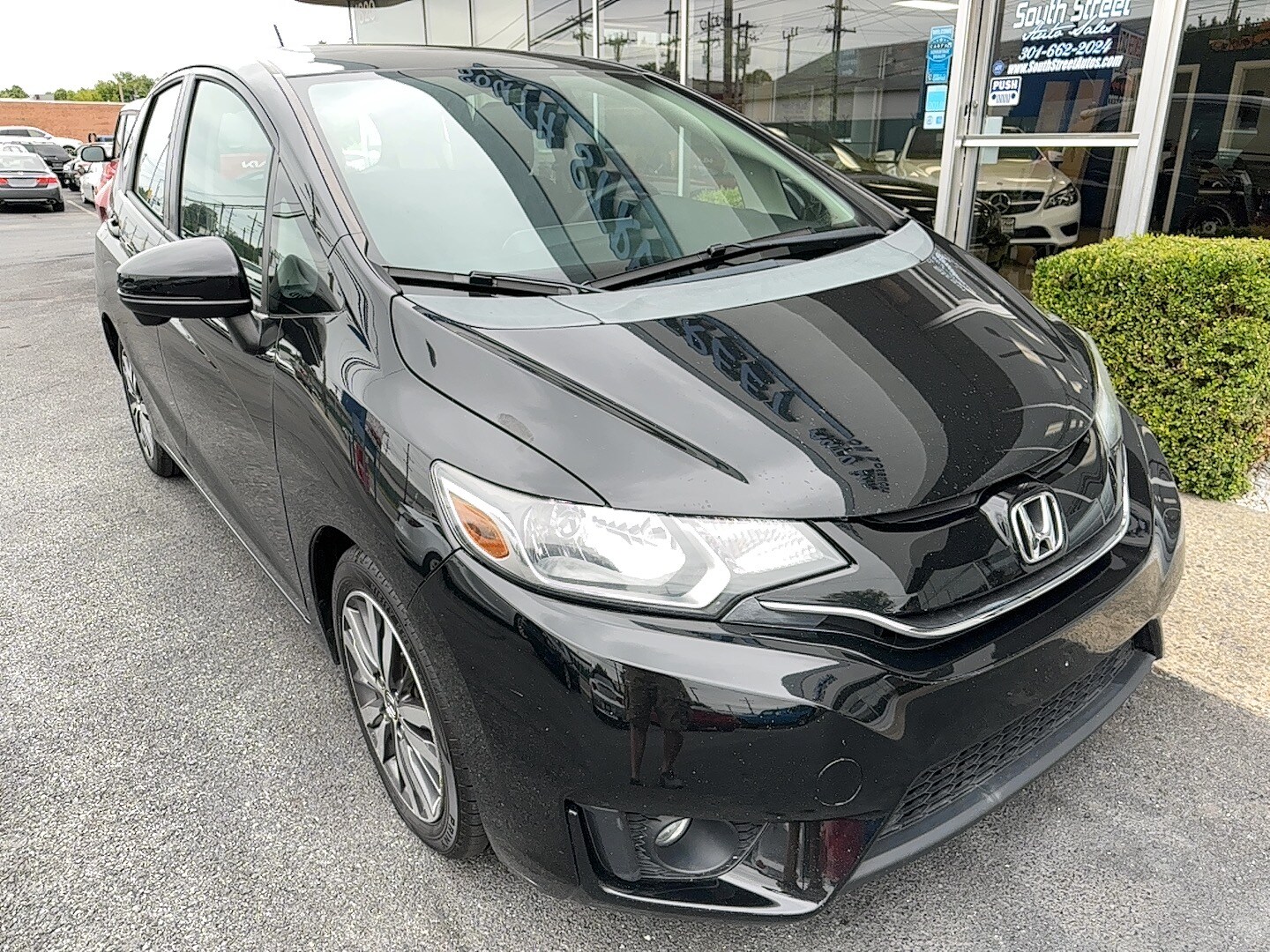 2015 Honda Fit EX photo 2