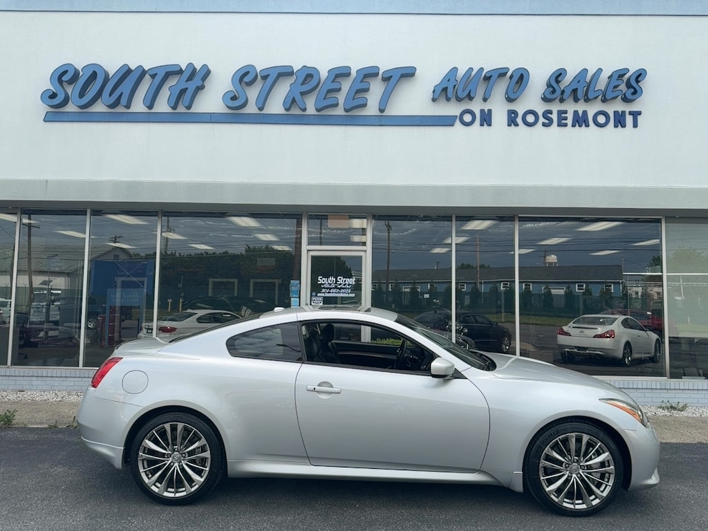 Used 2011 INFINITI G37x Base Coupe