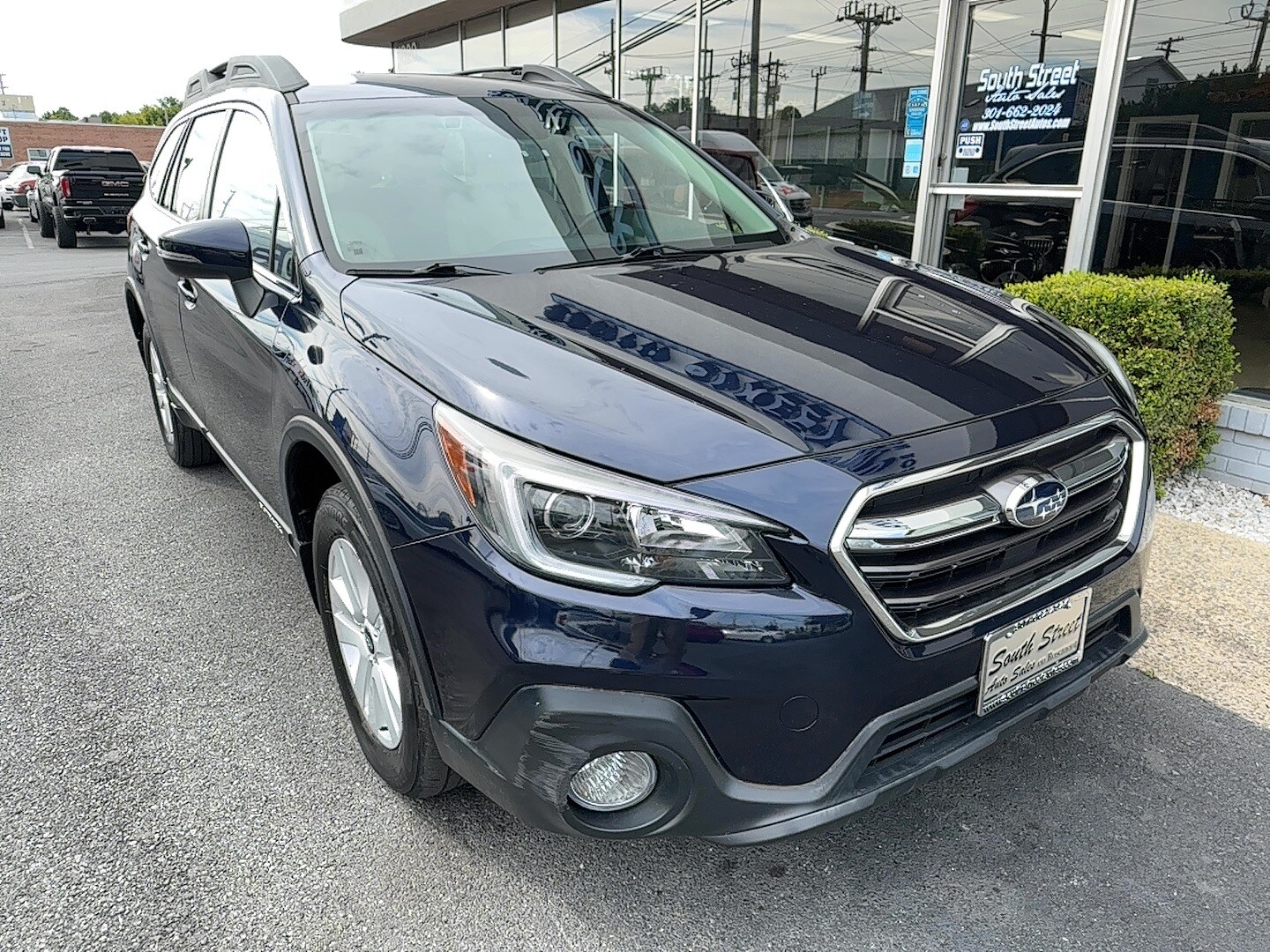 2018 Subaru Outback 2.5i Premium photo 4