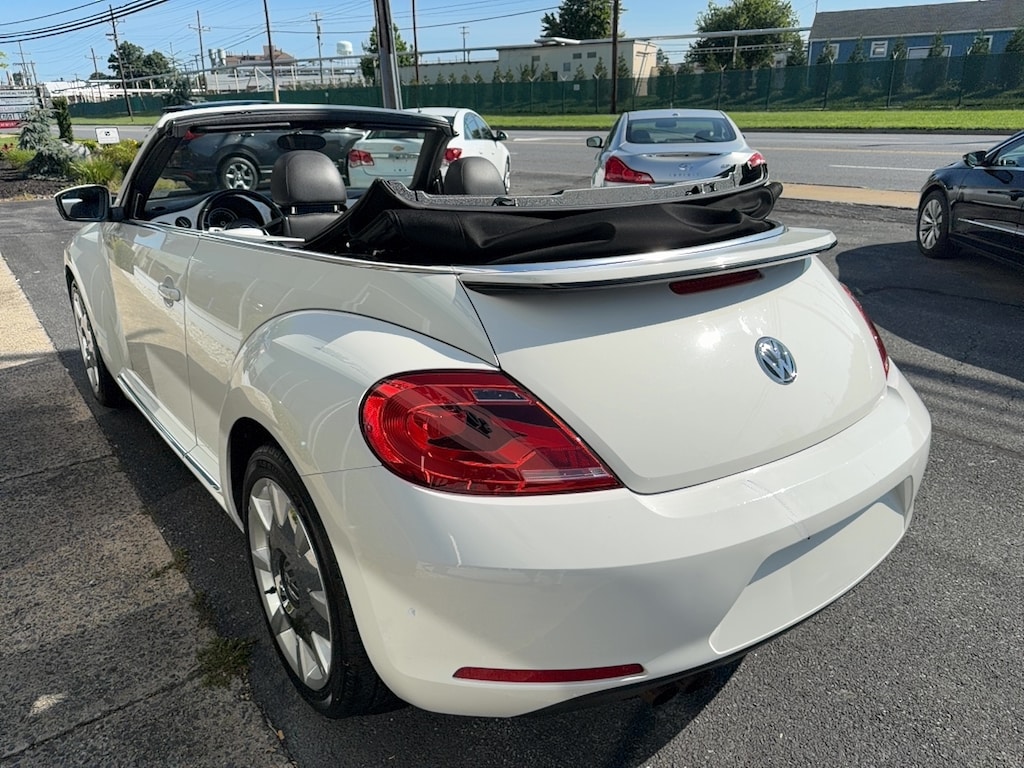 Used 2013 Volkswagen Beetle 2.5L w/Sound/Navigation Convertible