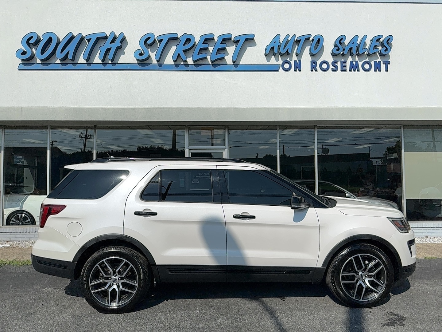 2018 Ford Explorer Sport