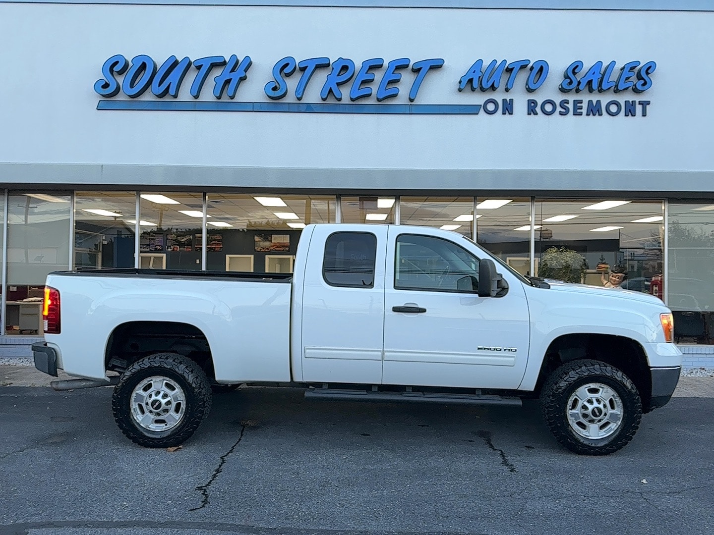 2011 GMC Sierra 2500HD SLE's photo