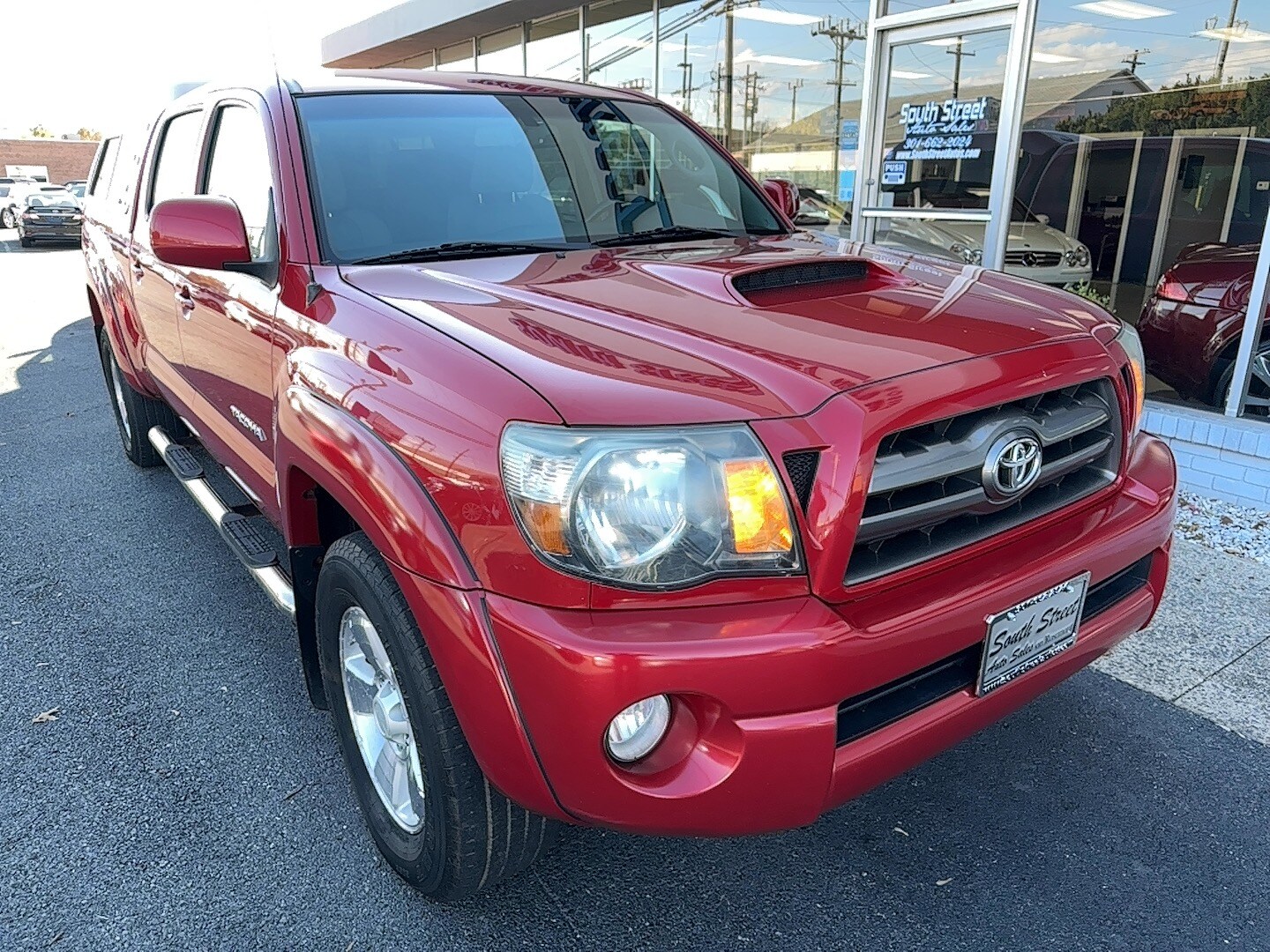 2010 Toyota Tacoma Base V6 photo 2