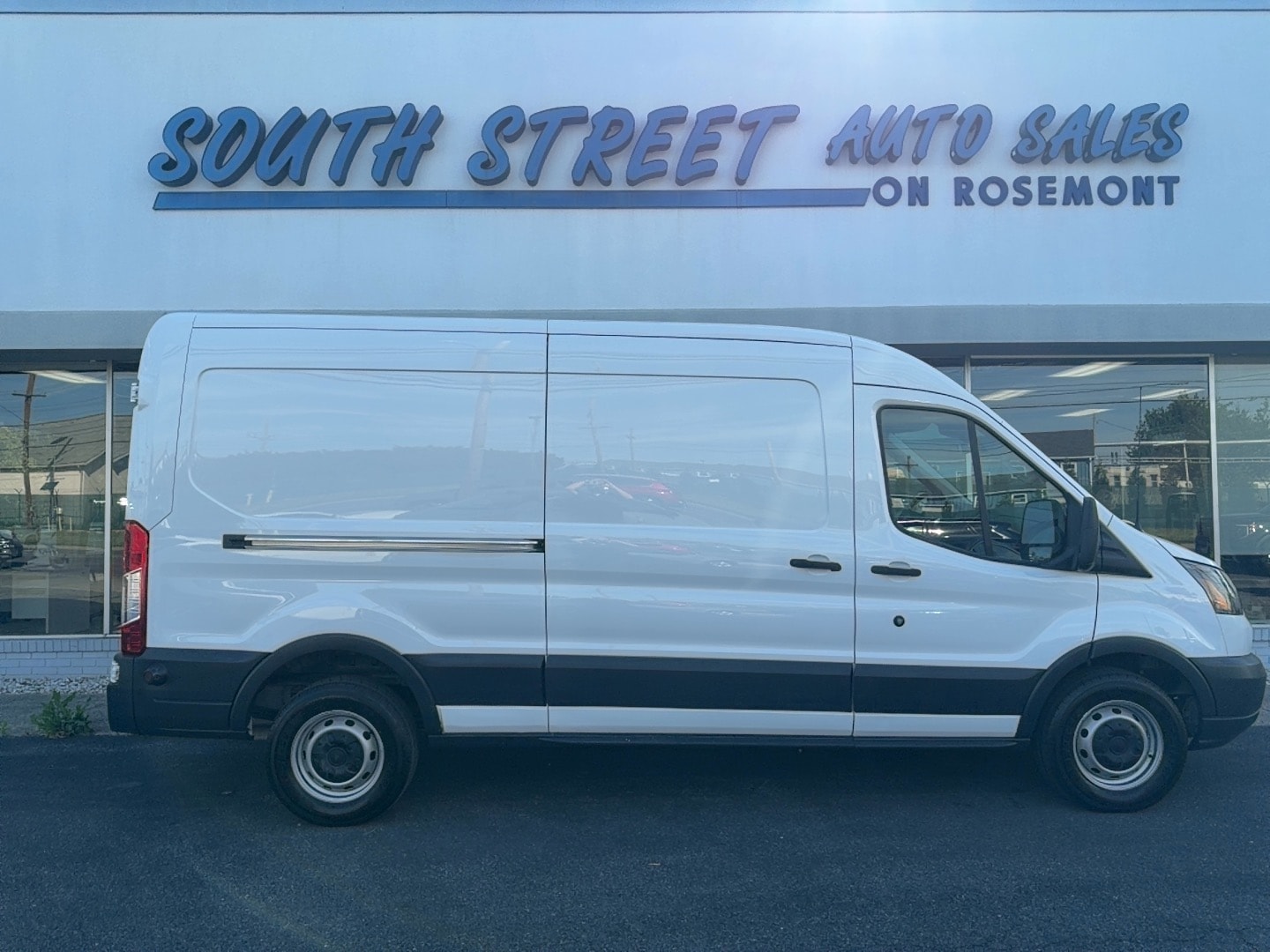 2018 Ford Transit 250 Van Med Roof Sliding Pass. 148 WB's photo