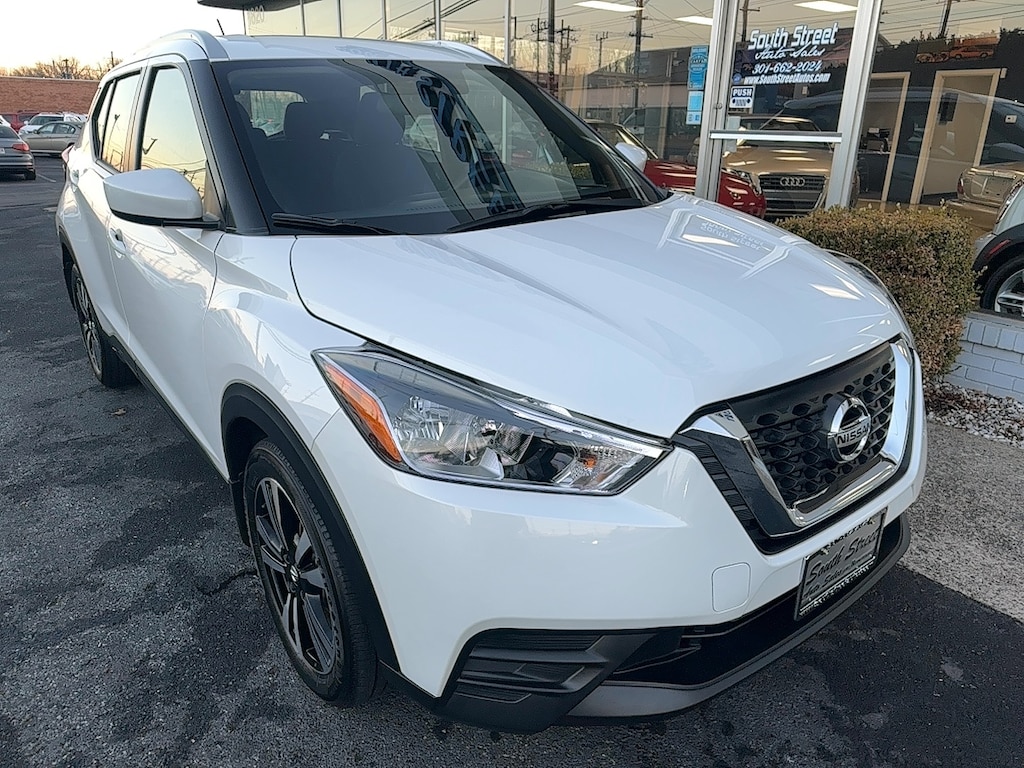 Used 2018 Nissan Kicks SV SUV