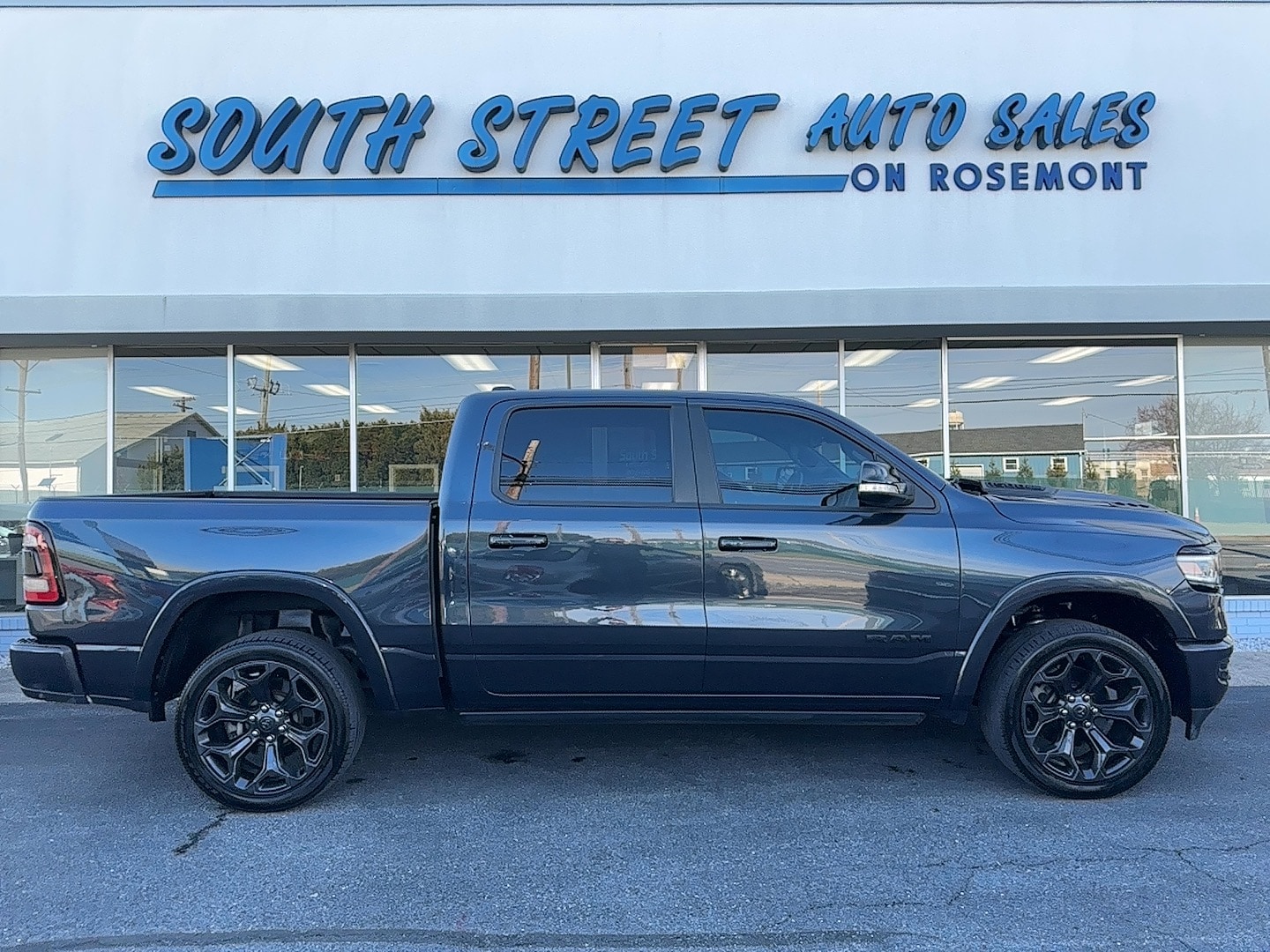 2021 RAM 1500 Limited 4x4 Crew Cab 5'7's photo