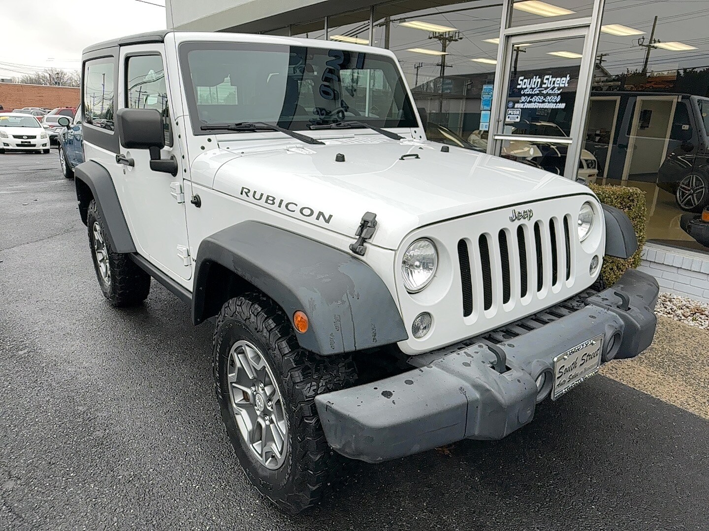 2014 Jeep Wrangler Rubicon photo 2