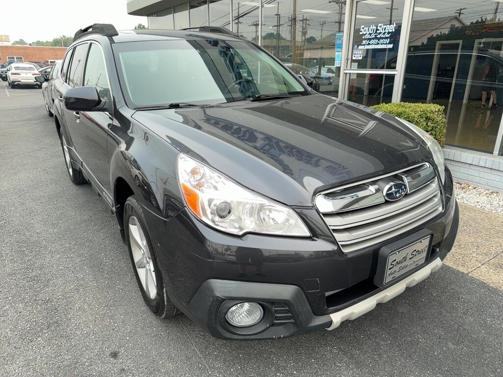Used 2013 Subaru Outback 2.5i Limited (CVT) SUV