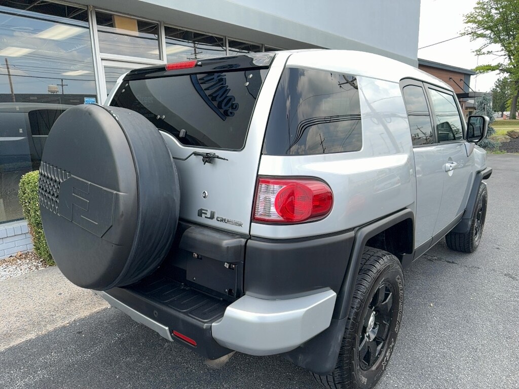 Used 2007 Toyota FJ Cruiser Base SUV
