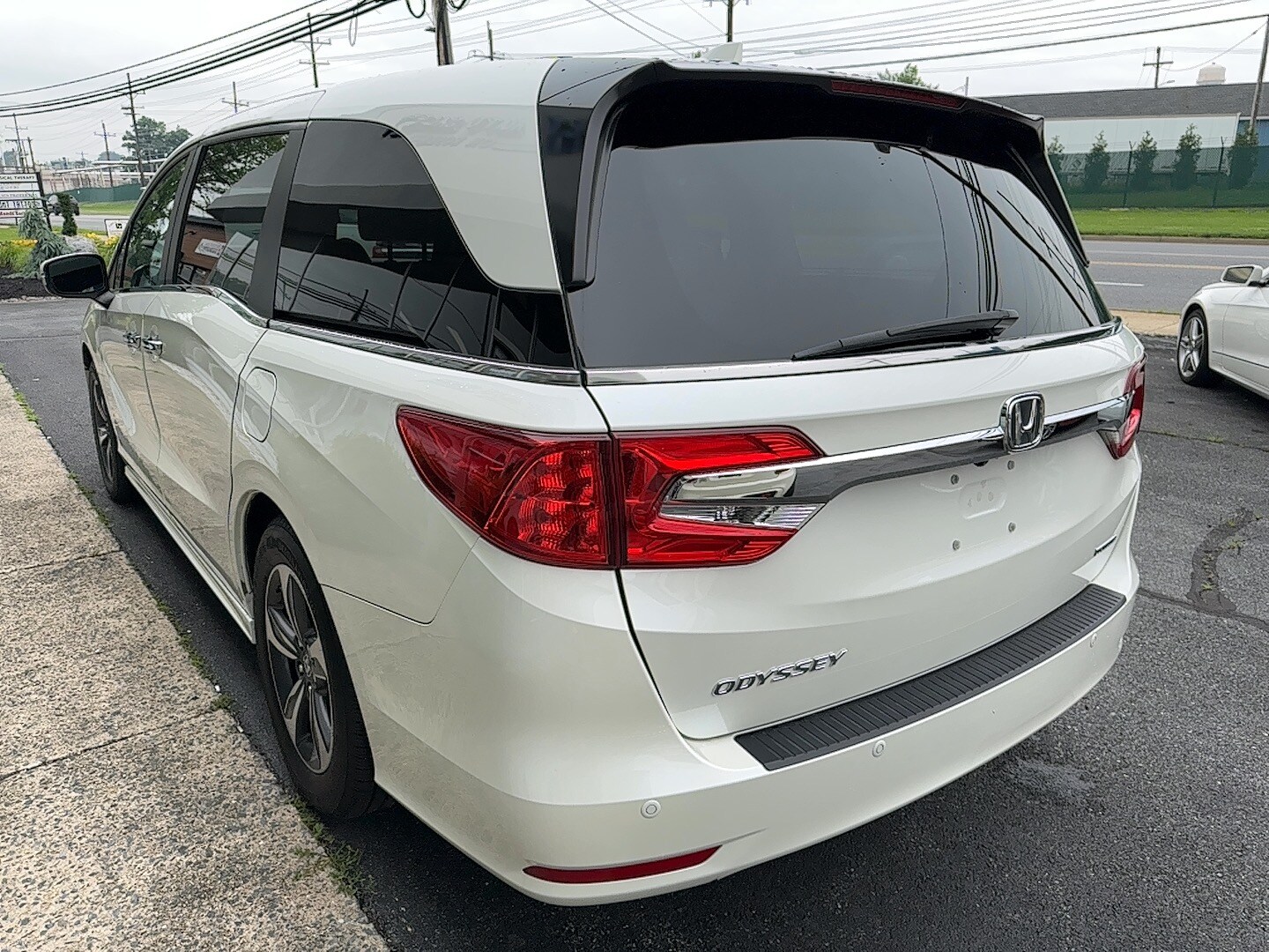 2018 Honda Odyssey Touring photo 4