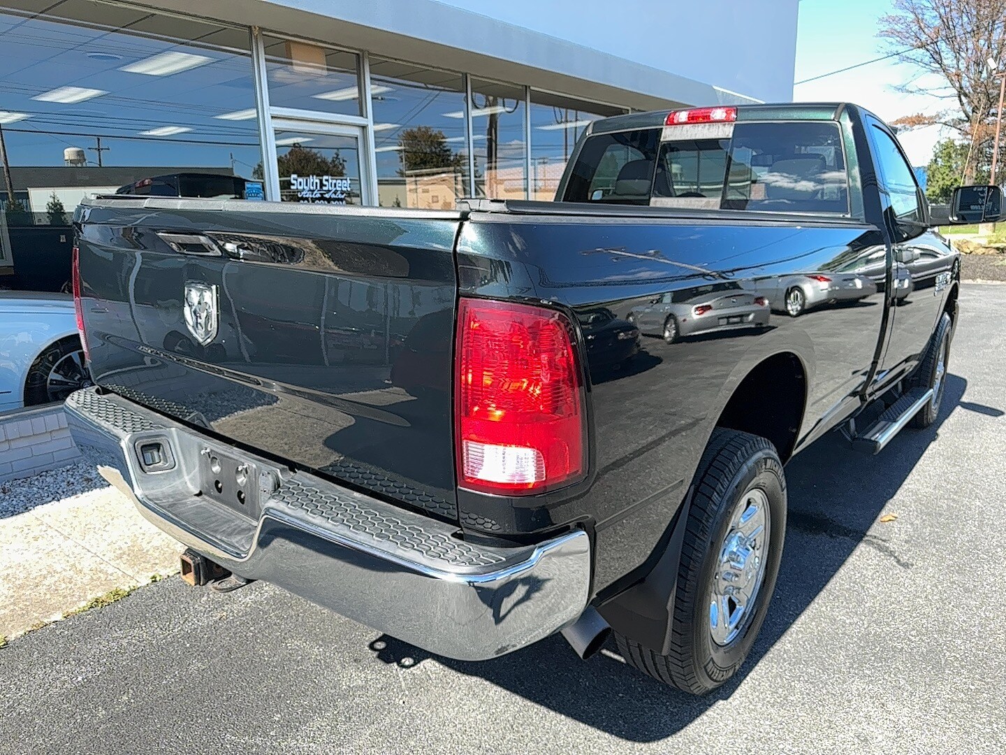 2016 Ram 2500 Tradesman photo 3