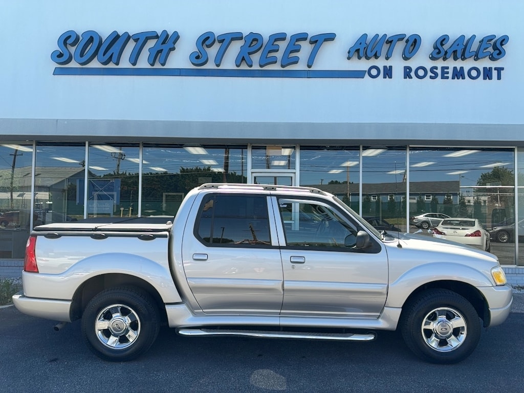 Used 2005 Ford Explorer Sport Trac XLT SUV
