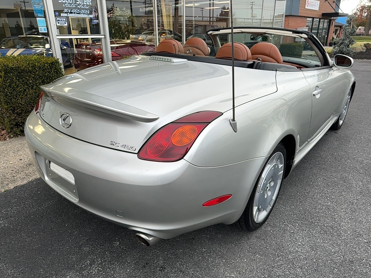 2002 Lexus SC 430 Base photo 3