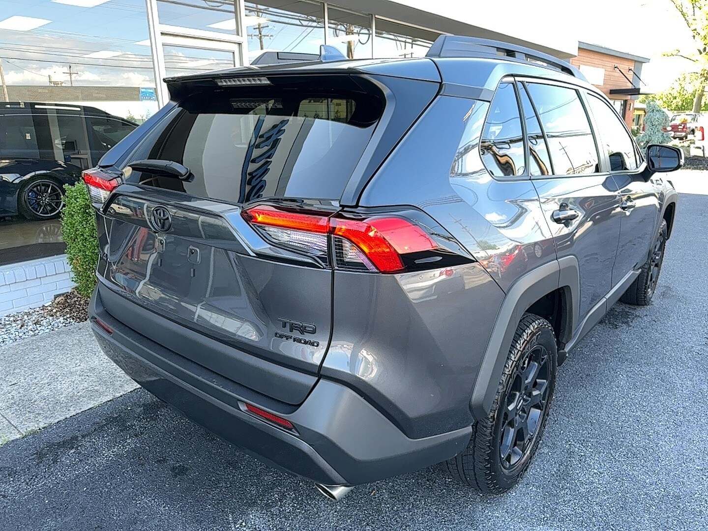 2023 Toyota RAV4 TRD photo 3