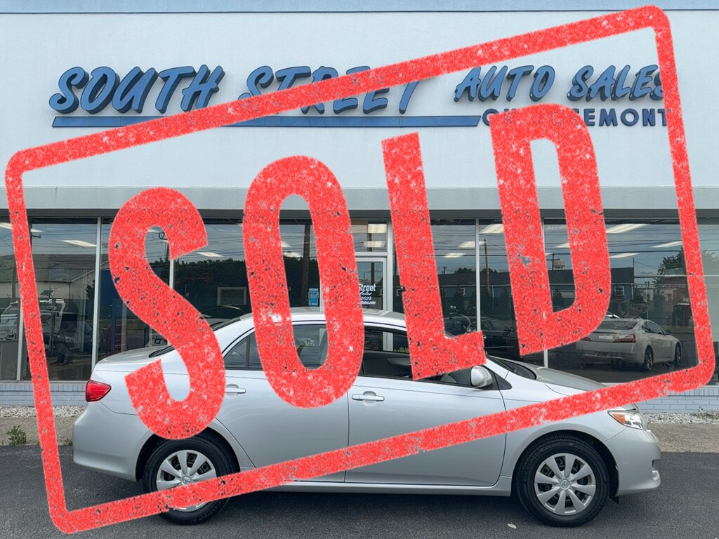 Used 2010 Toyota Corolla LE Sedan
