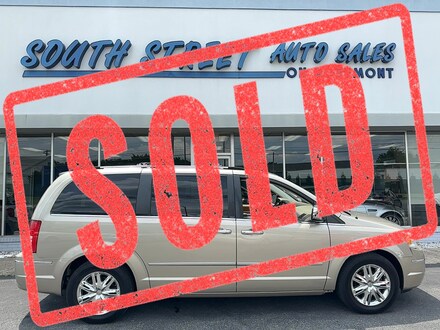 2008 Chrysler Town & Country Limited Van