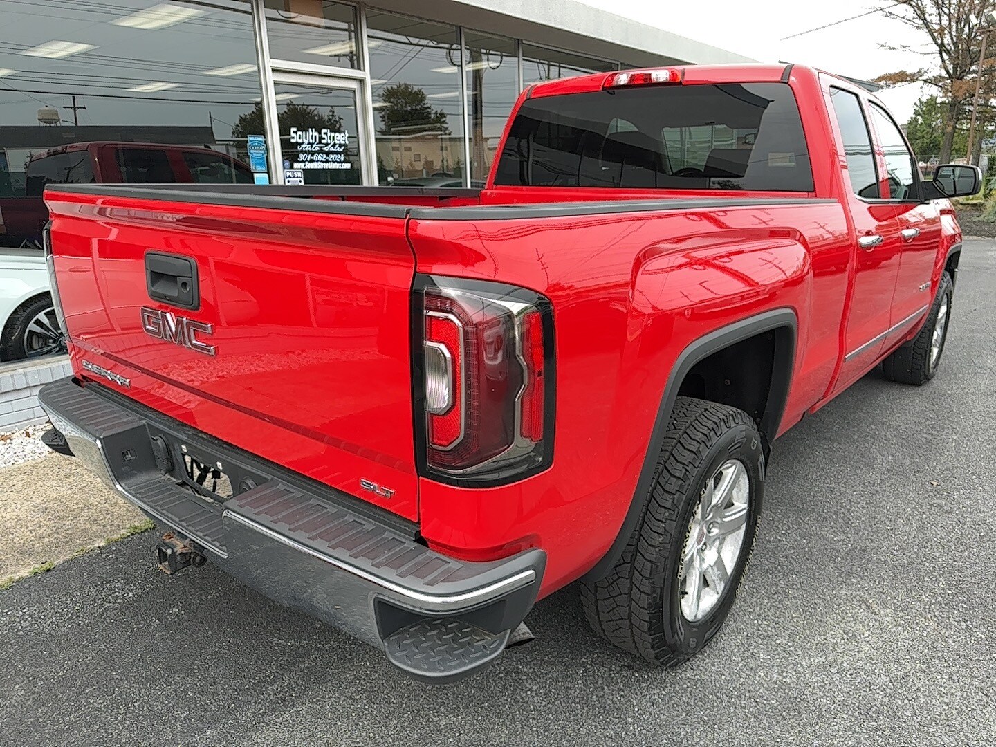2017 Gmc Sierra SLT photo 3