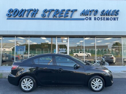 2012 Mazda Mazda3 i Touring SKYACTIV Sedan