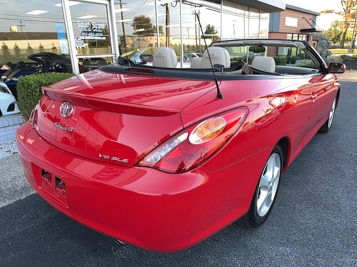 2005 Toyota Camry Solara SLE photo 3