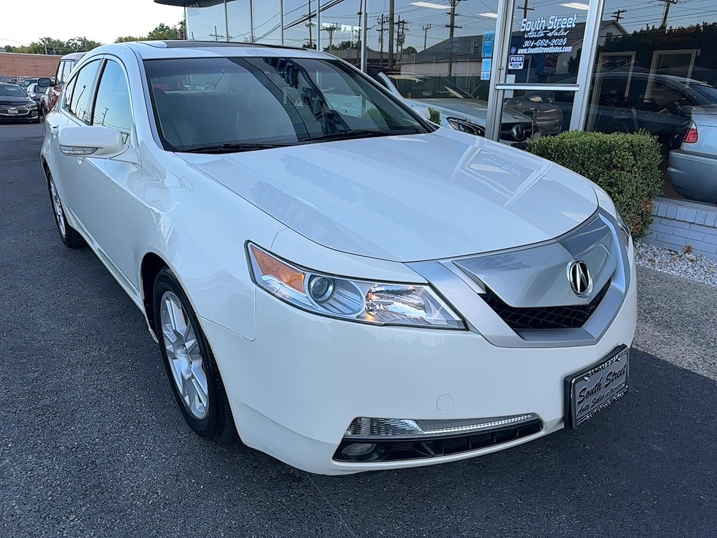 2011 Acura TL photo 3