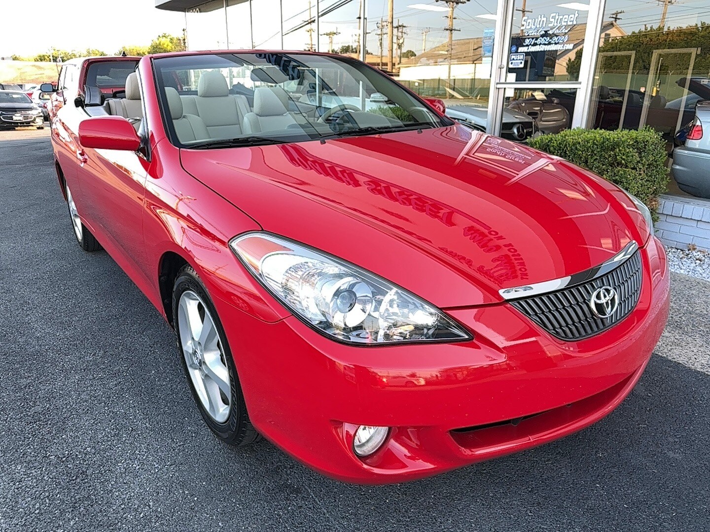 2005 Toyota Camry Solara SLE photo 2