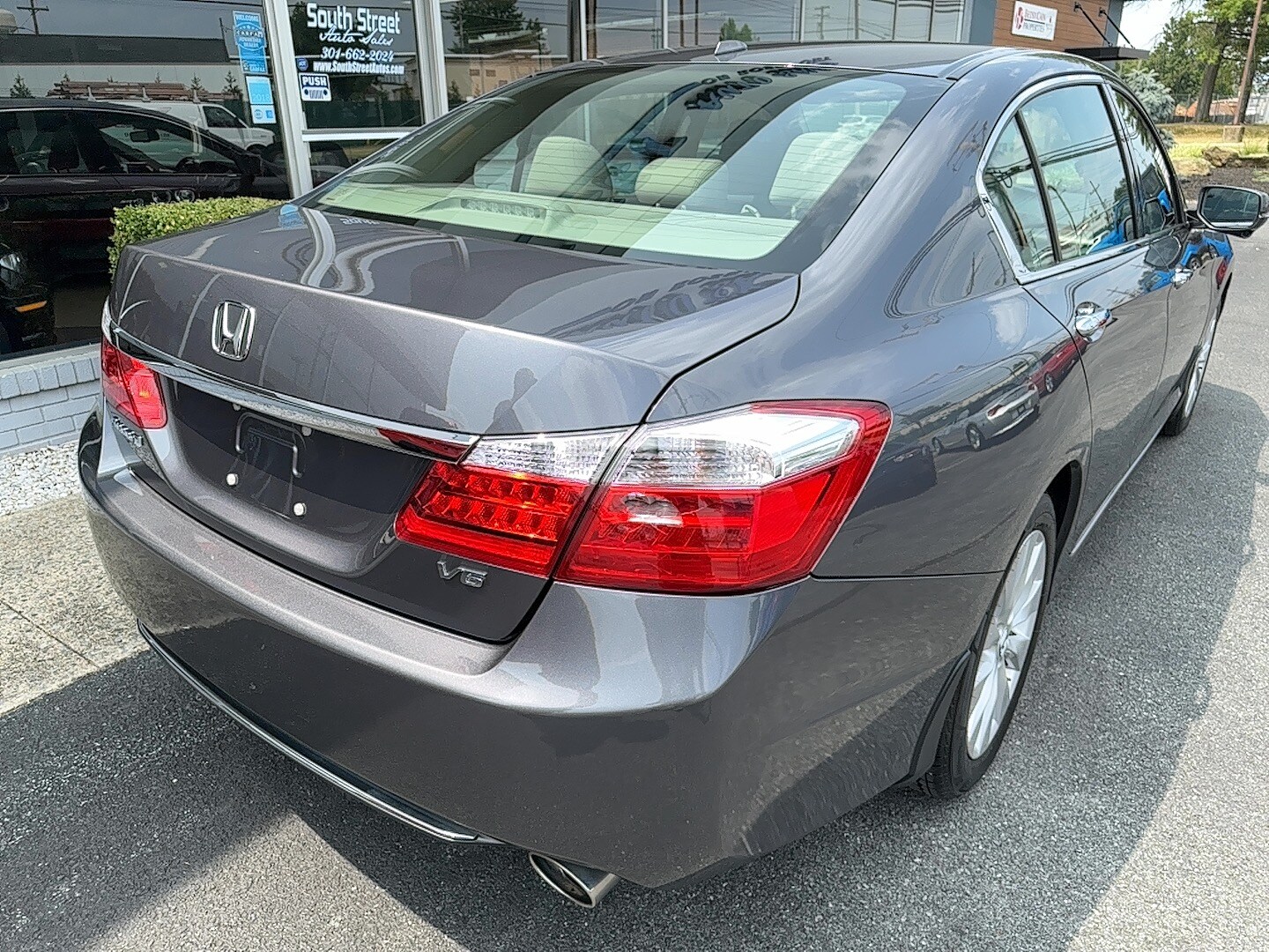2015 Honda Accord EX-L photo 3