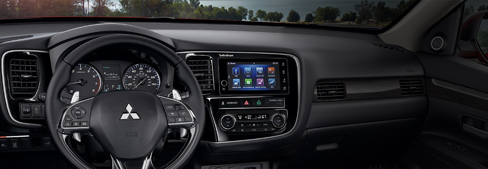 2018 Mitsubishi Outlander Interior