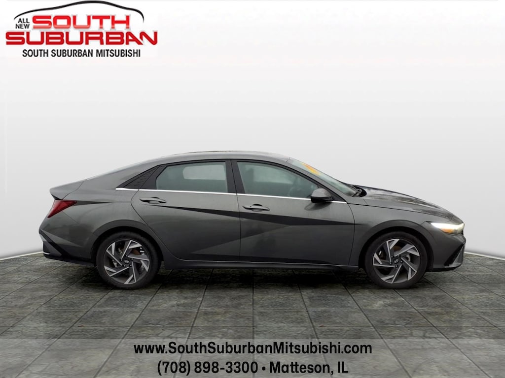 Used 2025 Hyundai Elantra SEL Convenience Sedan