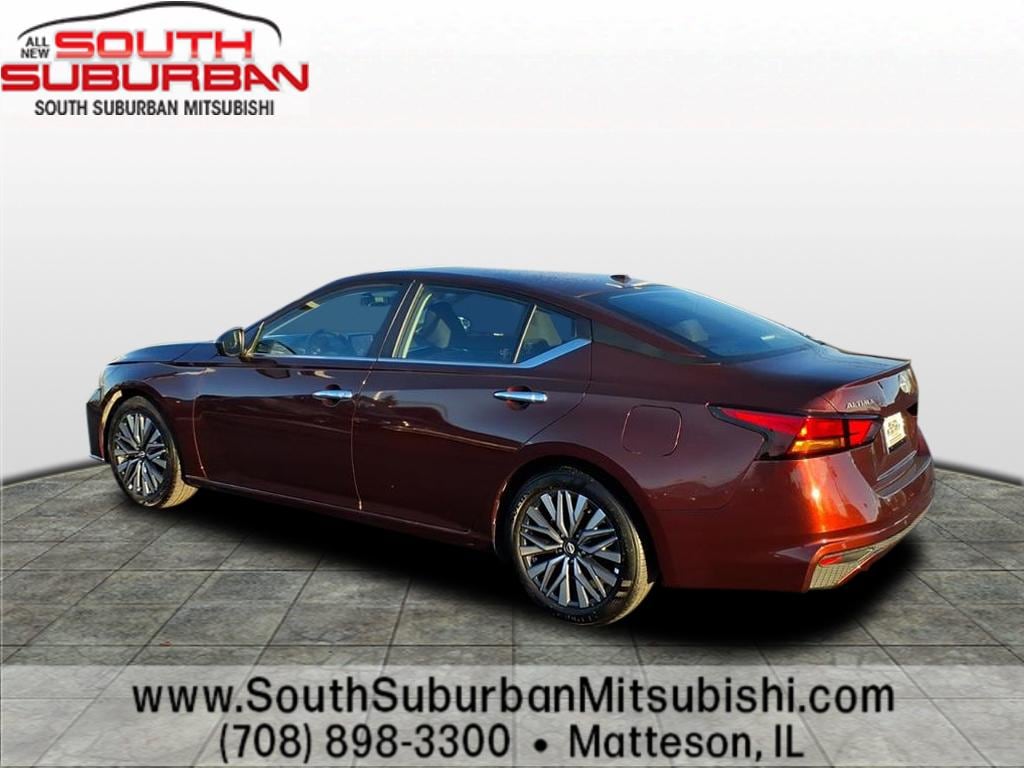 Used 2025 Nissan Altima SV Sedan