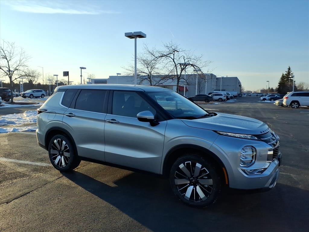 2026 Mitsubishi Outlander SE - Photo 7