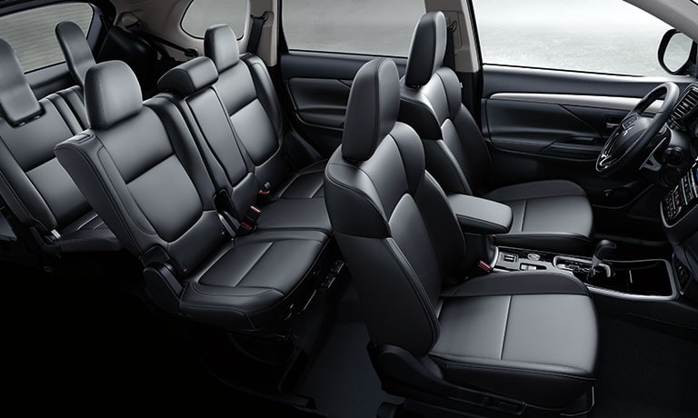 2019 Mitsubishi Outlander interior seating