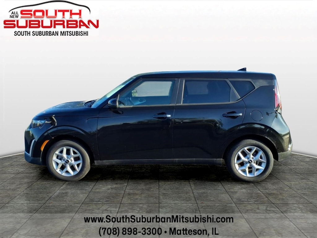 Used 2025 Kia Soul LX Hatchback