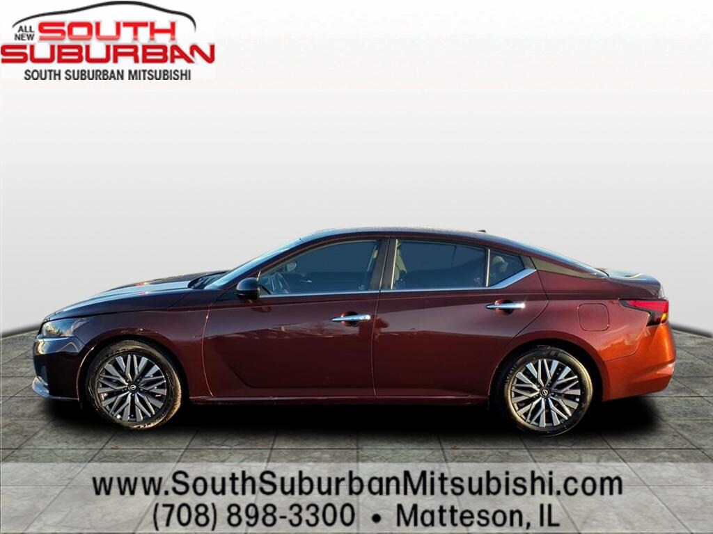 Used 2025 Nissan Altima SV Sedan