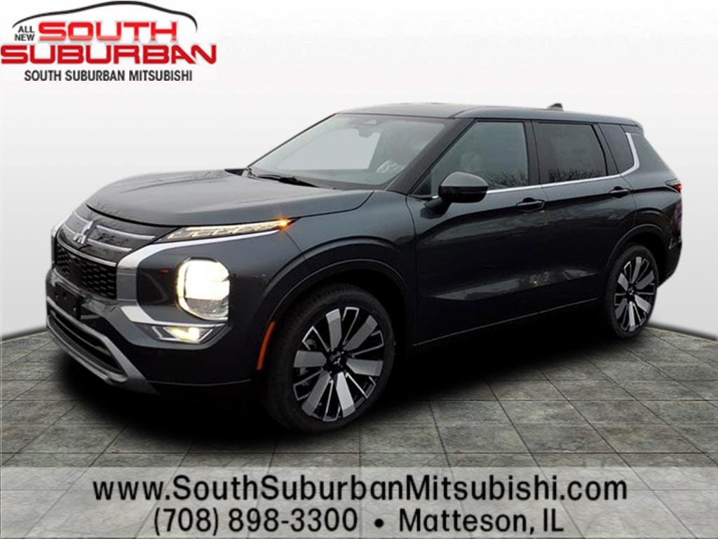 2025 Mitsubishi Outlander SE's photo