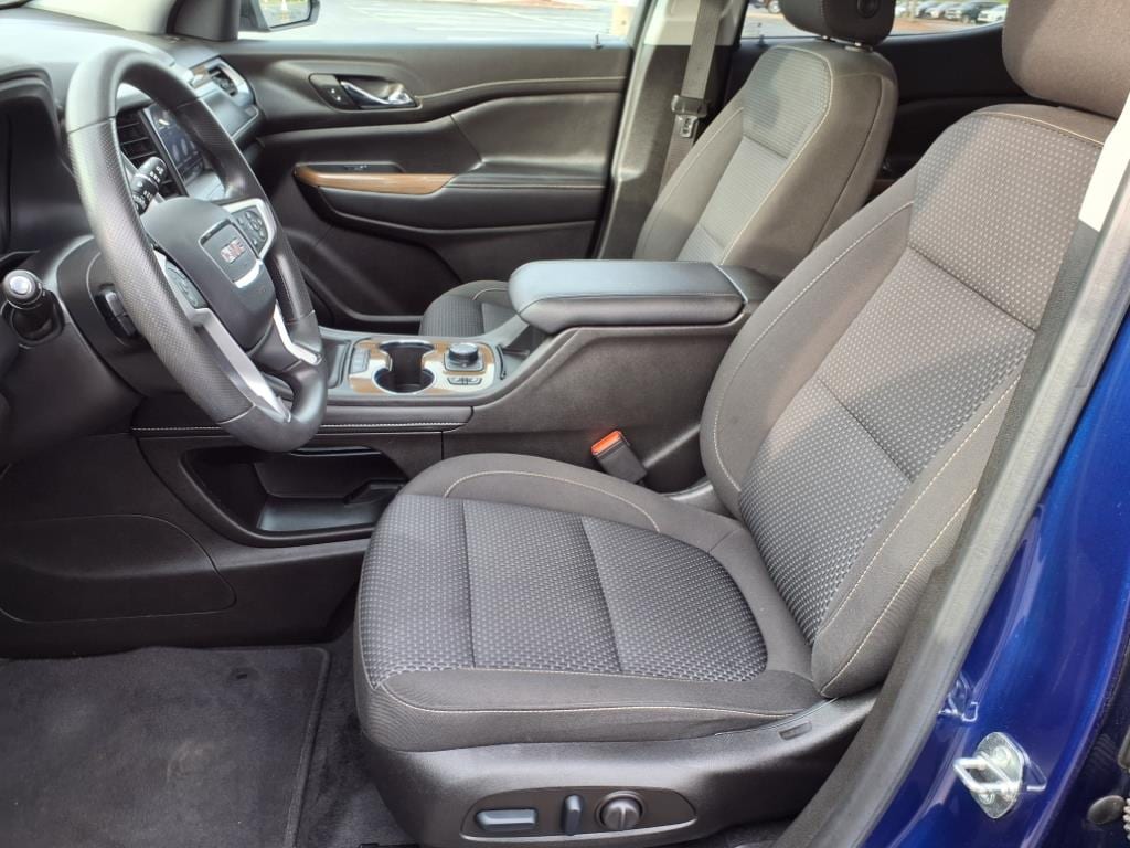 2023 GMC Acadia SLE - Photo 11