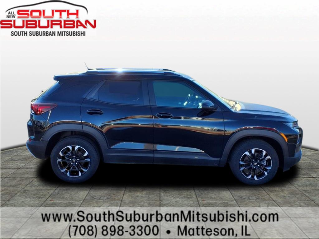 2023 Chevrolet Trailblazer LT photo 2