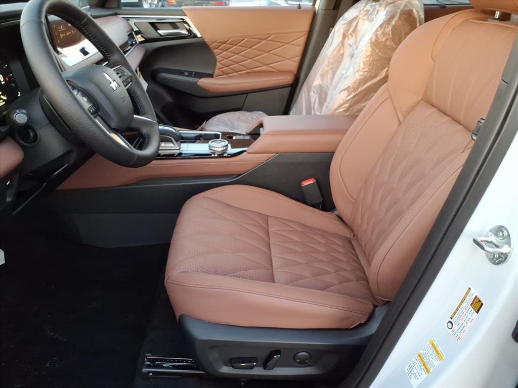 2026 Mitsubishi Outlander SEL - Photo 11