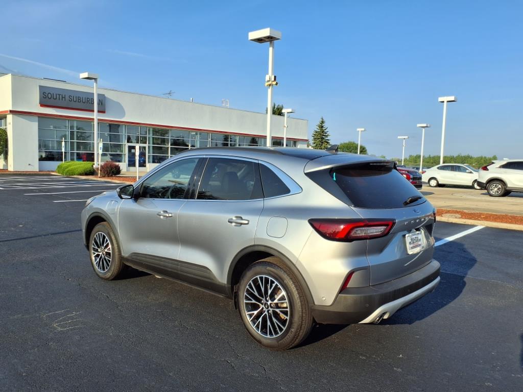 2024 Ford Escape Base photo 3