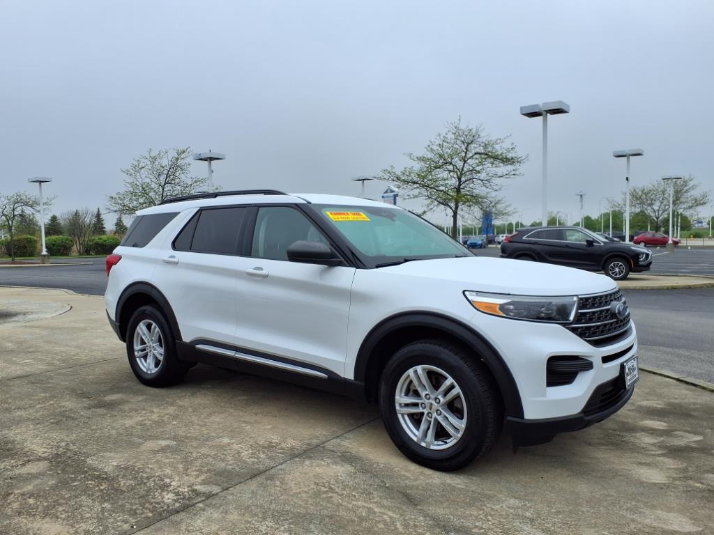 2022 Ford Explorer XLT photo 3