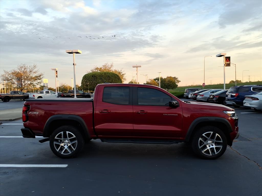 2023 Chevrolet Colorado Z71 photo 4