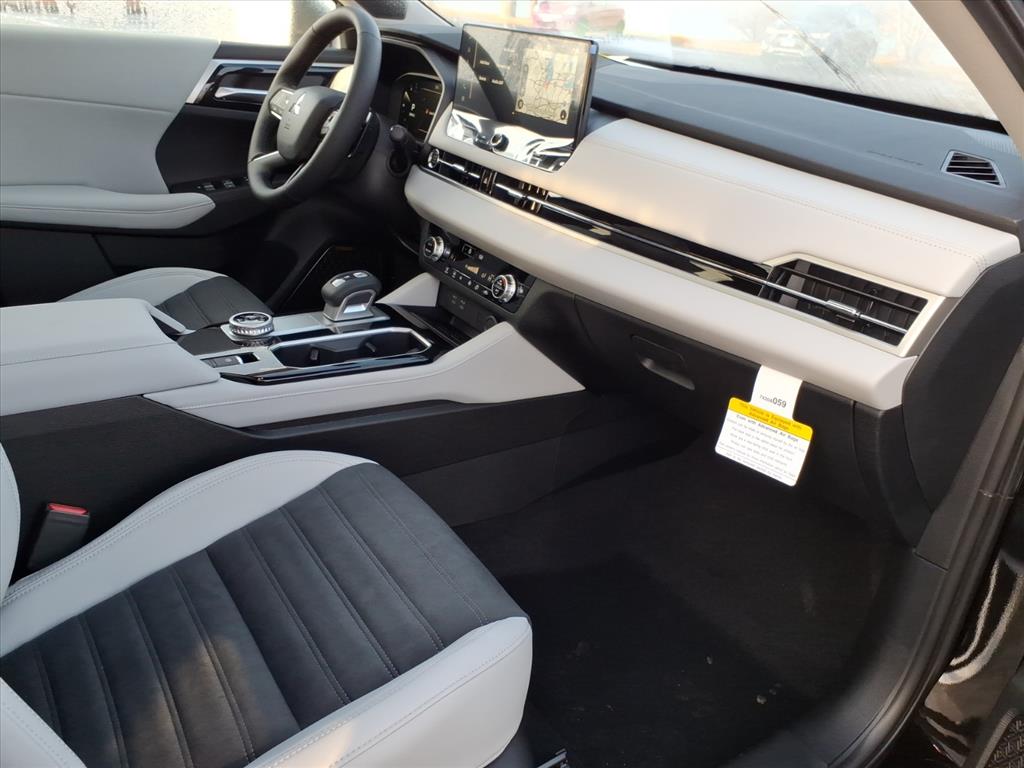 2026 Mitsubishi Outlander SE - Photo 20