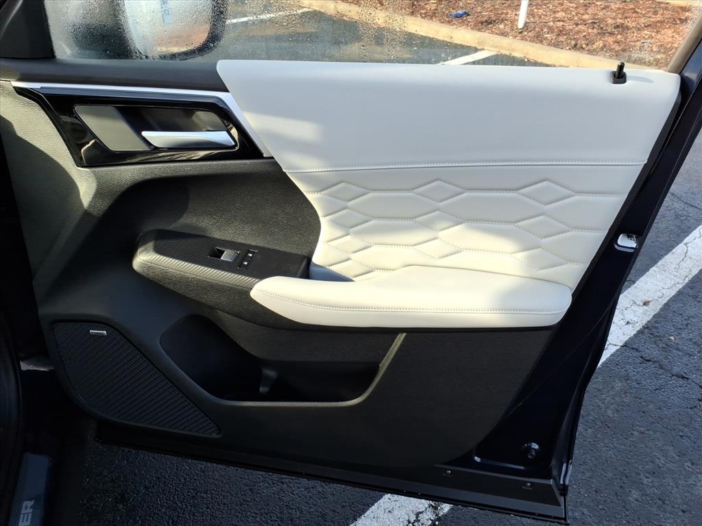 2026 Mitsubishi Outlander SEL - Photo 20