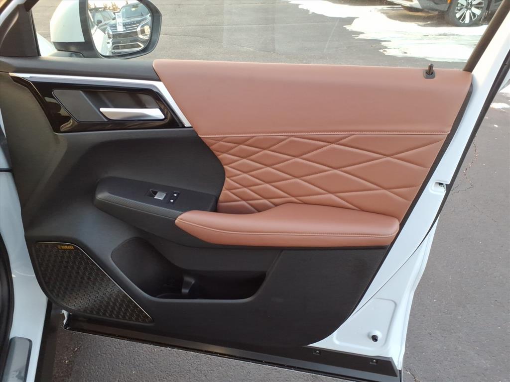 2026 Mitsubishi Outlander SEL - Photo 18