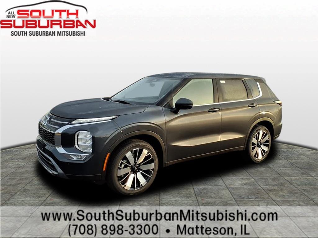 2025 Mitsubishi Outlander SE's photo